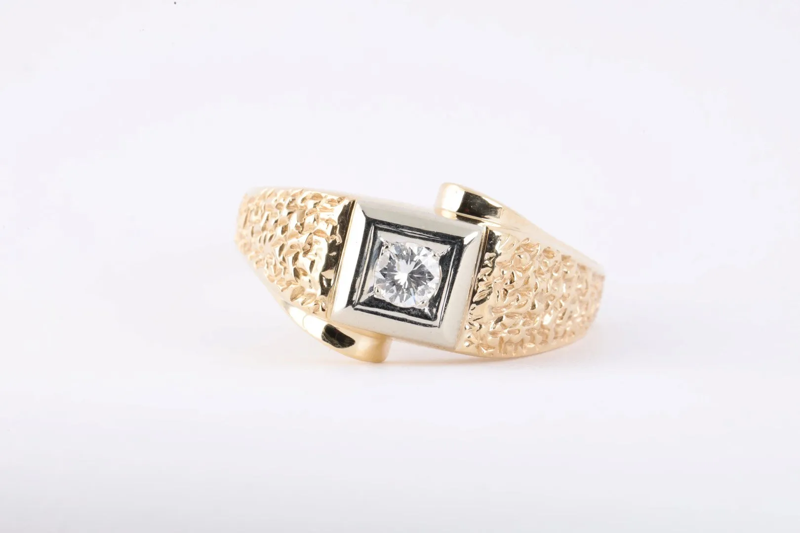 14k Yellow Gold 0.36tcw Diamond Textured Ring Size 15 (13.69g.)