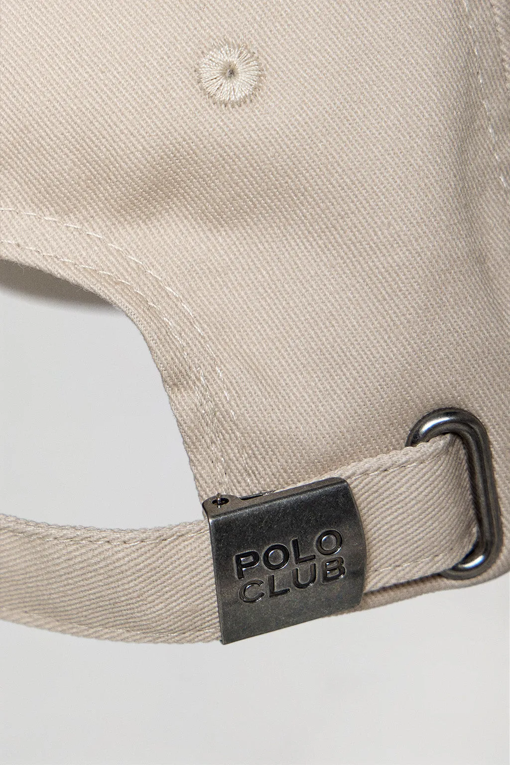 Gorra infantil beige con logo y bordado  Polo Club