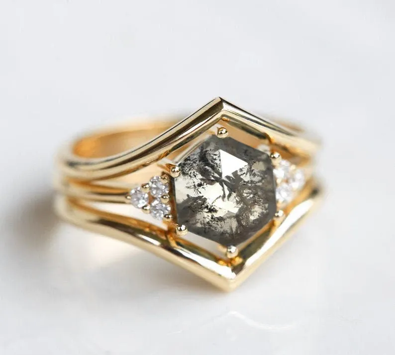 Klara Salt & Pepper Diamond Ring Set