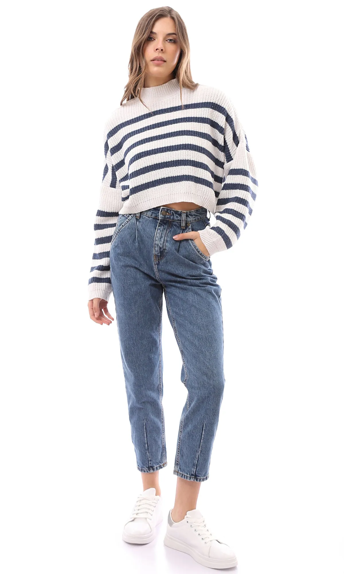 O168785 Standard Blue Solid Trend Slouchy Jeans