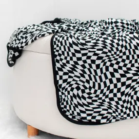 OVERSIZED COZY BLANKET- Black Dizzy Check