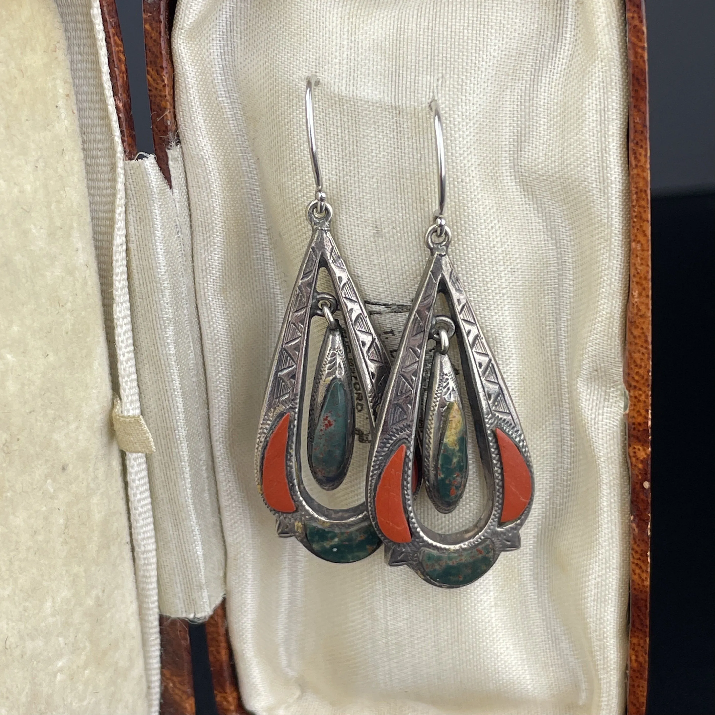 Victorian Silver Scottish Agate Chandelier Dangle Earrings