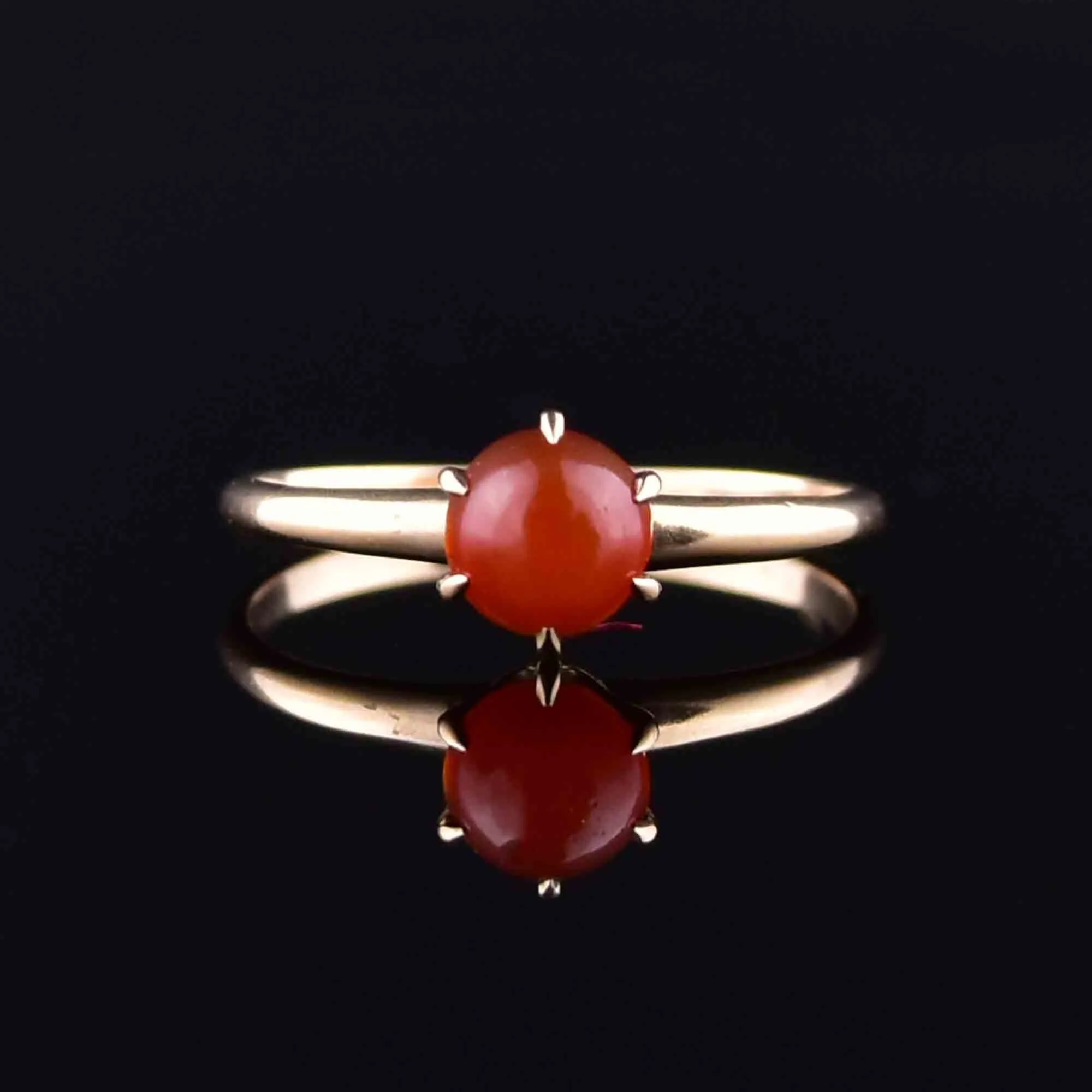 Vintage 14K Gold Carnelian Cabochon Solitaire Ring