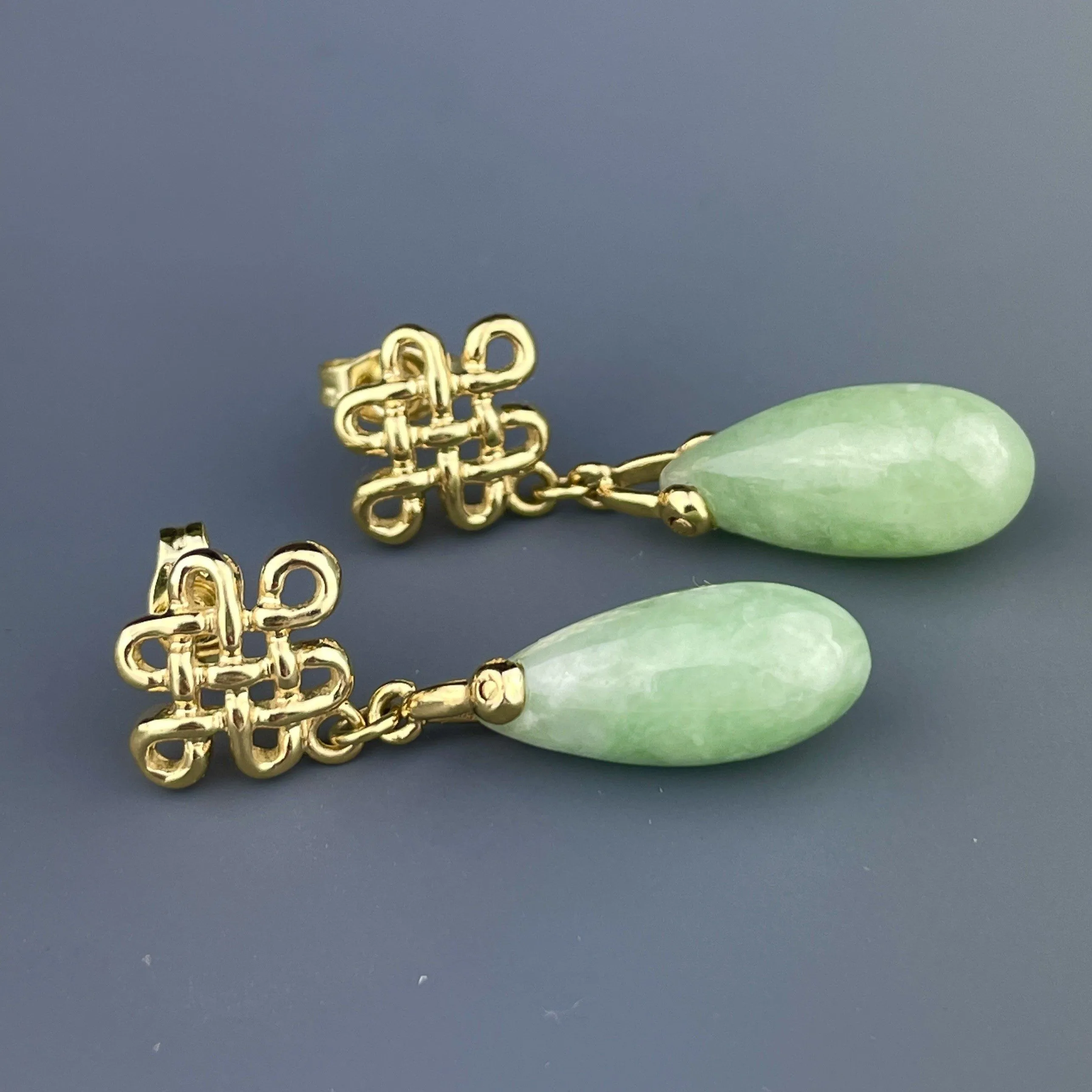 Vintage 14K Gold Celtic Love Knot Natural Jade Teardrop Earrings